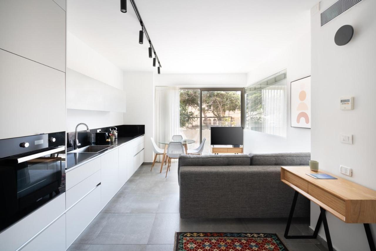 Yefet - By Beach Apartments Tlv Tel Aviv Eksteriør bilde