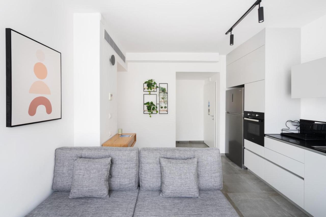 Yefet - By Beach Apartments Tlv Tel Aviv Eksteriør bilde